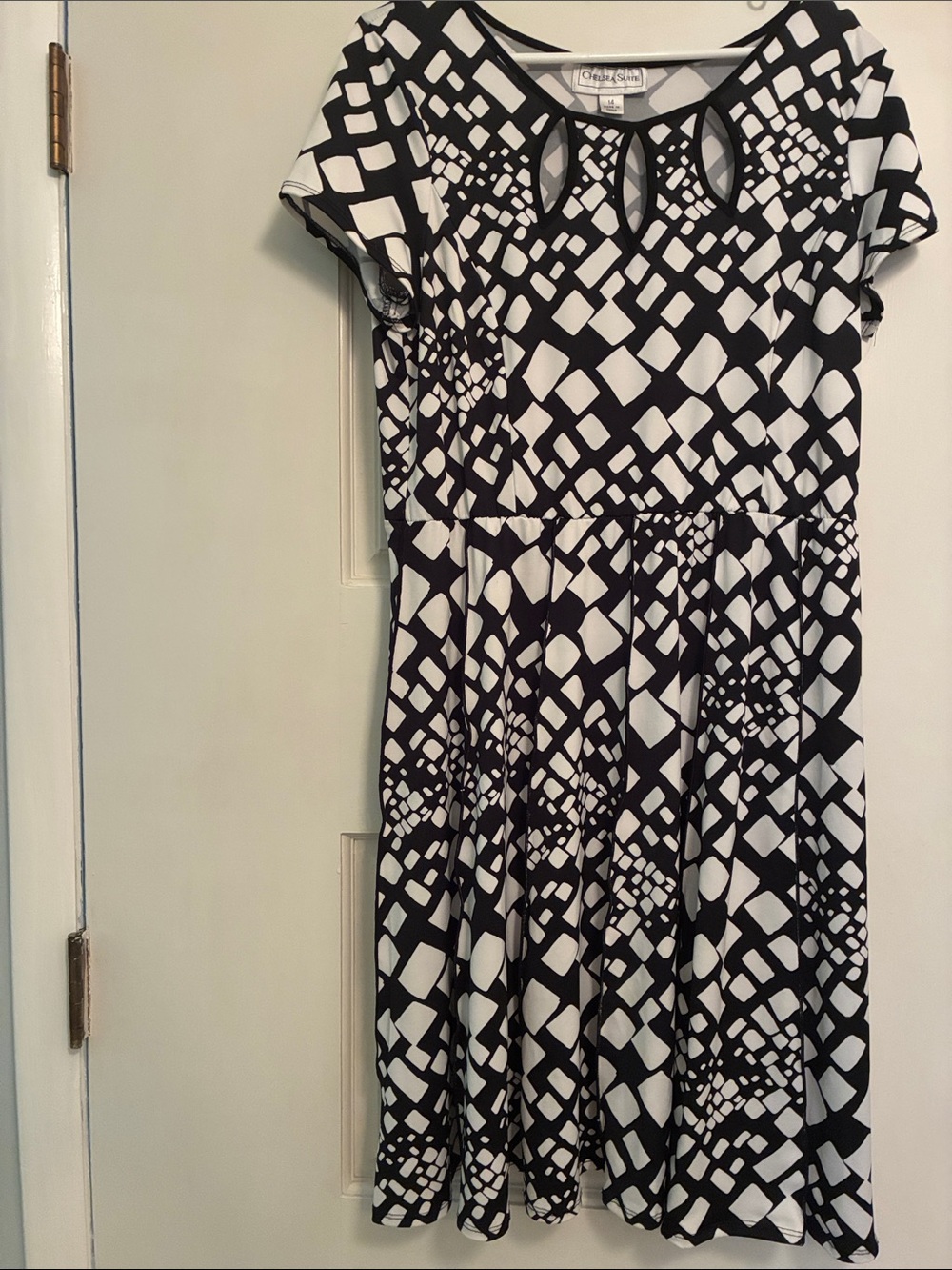 Women’s Black & White Geometric Midi Dress - Size 14 with Keyhole Cutouts